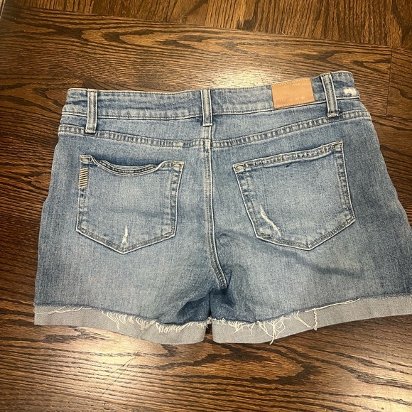 Paige Parker Short. Size 28 - Picture 5 of 7